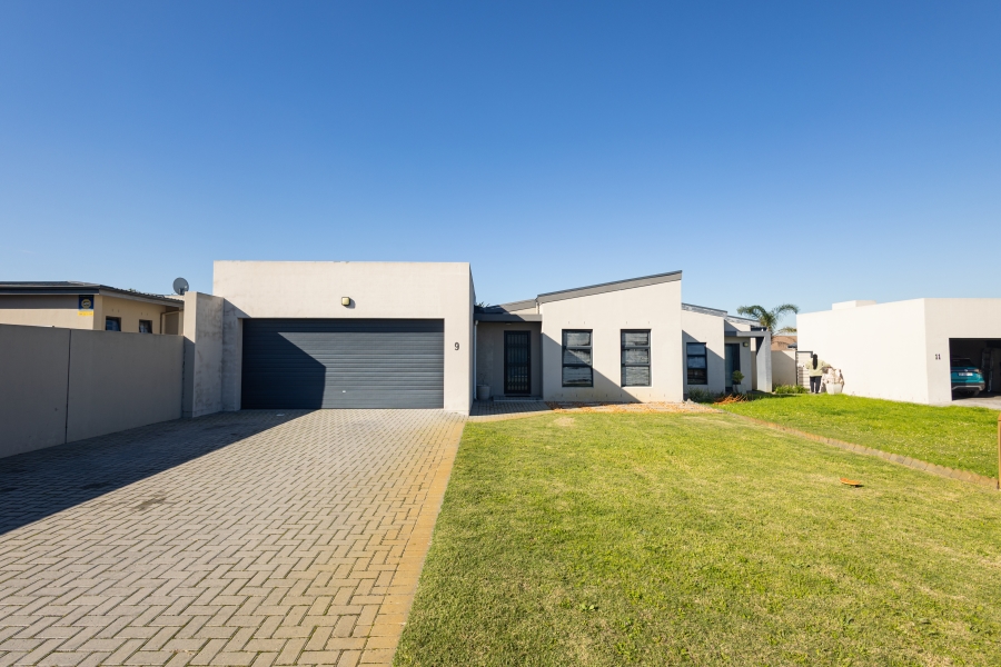 3 Bedroom Property for Sale in Marinda Park Western Cape